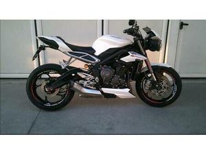 VENDO TRIUMPH STREET TRIPLE RS (2017 - 19) USATA A BERGAMO (CODICE 9598387) - MOTO.IT