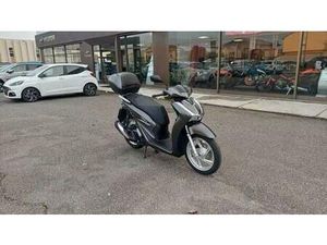 VENDO HONDA SH 150I (2020 - 23) USATA A CARESANABLOT (CODICE 9878045) - MOTO.IT