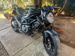 SUZUKI GLADIUS SV 650