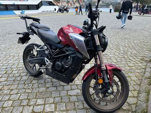 HONDA CB125R 2021 CUSTÓIAS, LEÇA DO BALIO E GUIFÕES
