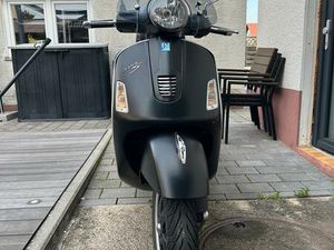 VESPA GTS SUPER SPORT 125 SCHWARZ MATT
