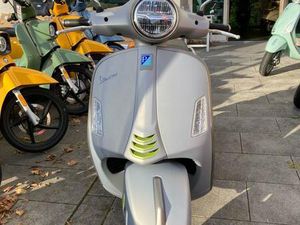 VESPA GTS 125 SUPER TECH E5 GH