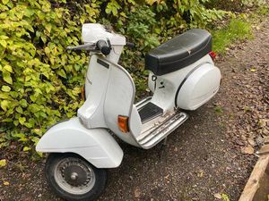VESPA P200E