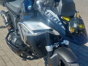 BMW R1300GS TRIPLEBLACK 2024 AVENIDAS NOVAS