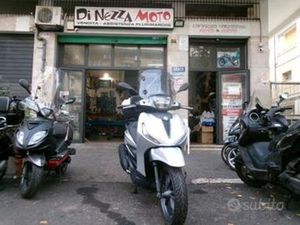 PIAGGIO BEVERLY 300 S HPE GARANTITO - FINANZIABILE