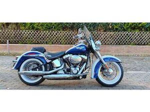 HARLEY-DAVIDSON DELUXE