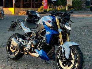 BMW F 900 R STYLE SPORT A2 - VOLLAUSSTATTUNG | SCHECKHEFTGEPFLEGT