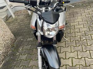 SUZUKI GSR600 | SCHECKHEFT | TOP ZUSTAND