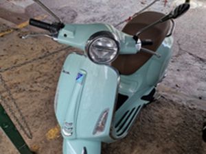 VESPA PRIMAVERA 125