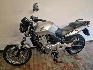 SCHÖNE HONDA CBF500 MIT ABS UND VIELEN EXTRAS