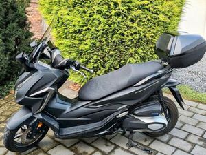 HONDA FORZA 350 ABS WENIG KILOMETER
