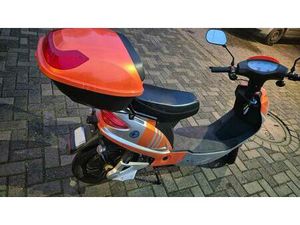 ELEKTRO-ROLLER / ROLLER / E-ROLLER