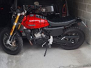 MOTO SCRAMBLER CABALLERO 500