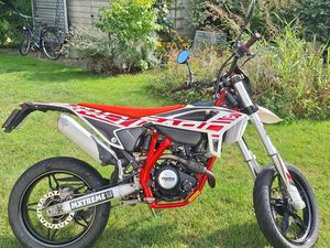 BETA RR 125 MOTARD LC
