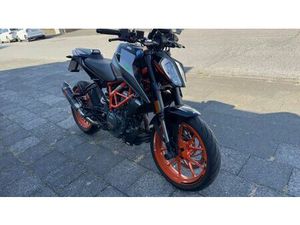 KTM DUKE 390