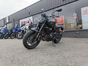 YAMAHA MT07 2025