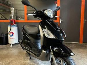 PIAGGIO FLY SNOR 25KM 2009 — SCOOTERS | PIAGGIO — MARKTPLAATS