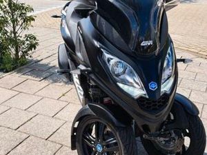 PIAGGIO MP3 300 HPE SPORT 2022 — MOTOREN | PIAGGIO — MARKTPLAATS
