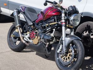 DUCATI MONSTER 900 IE