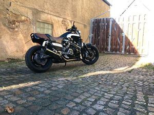 YAMAHA VMAX OFFEN MIT BOOST