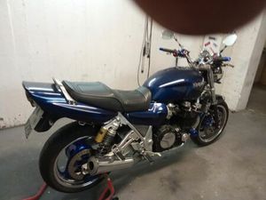 YAMAHA XJR1200