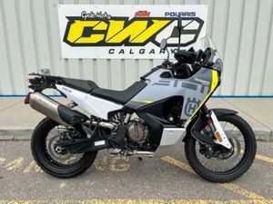 2024 HUSQVARNA NORDEN 901