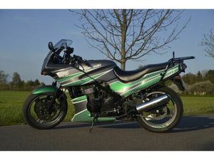KAWASAKI GPZ 500 S