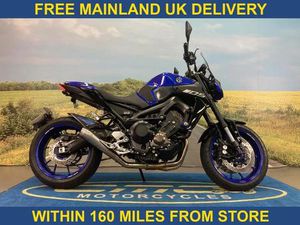 YAMAHA MT-09