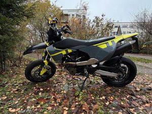 HUSQVARNA 701 SUPERMOTO – TOP GEPFLEGT