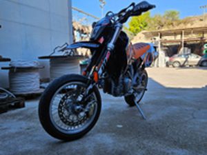 KTM 640 LC4 SUPERMOTO