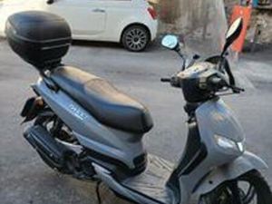 PEUGEOT TWEET 200 - 2023