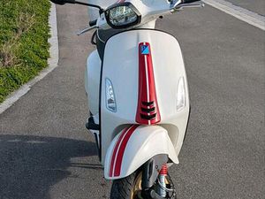 VESPA SPRINT 125 RACING SIXTIES