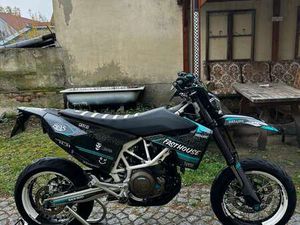 SUPERMOTO