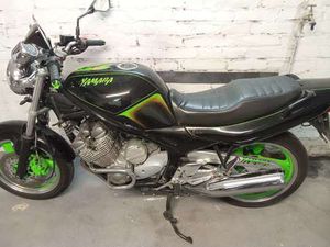 YAMAHA XJ 600