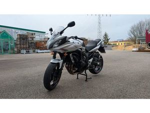 YAMAHA FAZER 600 S2 ST
