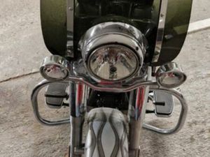 HARLEY-DAVIDSON DYNA SWITCHBACK