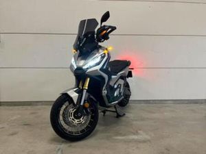 HONDA X-ADV 750 LEOVINCE LED MATGRIJS 2021! — MOTOREN | HONDA — MARKTPLAATS