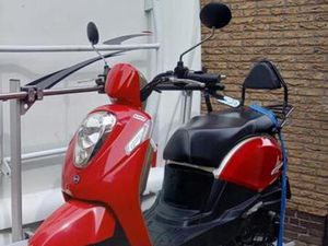 SYM MIO 50CC – BETROUWBARE SCOOTER MET EXTRA COMFORT — SCOOTERS | SYM — MARKTPLAATS