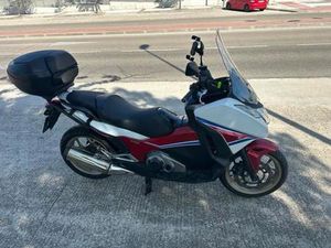 HONDA - INTEGRA 750 S