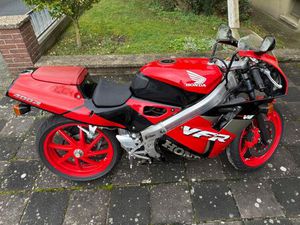 HONDA VFR 400 NC30