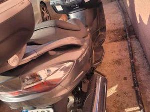 SUZUKI - BURGMAN 400