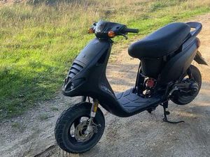 ② PIAGGO NRG/NTT WATERGEKOELD