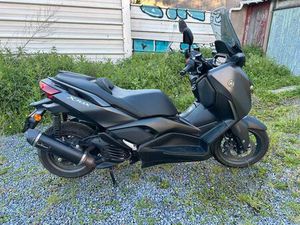 ② YAMAHA XMAX 125 CC 2023 ETAT NEUF