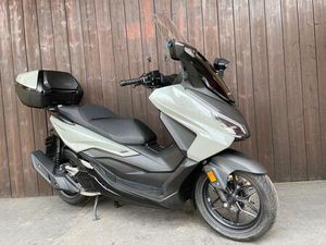 HONDA FORZA 125 + TOPCASE