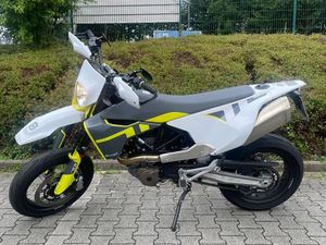 HUSQVARNA 701 SUPERMOTO