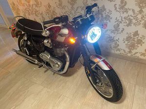 TRIUMPH ELVIS EDITION BONNEVILLE NR:835