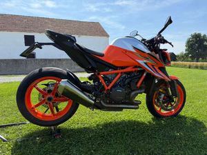 SUPERDUKE R