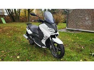 ② YAMAHA X-MAX 125 – EXCELLENT ÉTAT