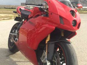 DUCATI 749 ROSSO