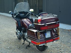 HONDA GL1200 GOLDWING 1985R